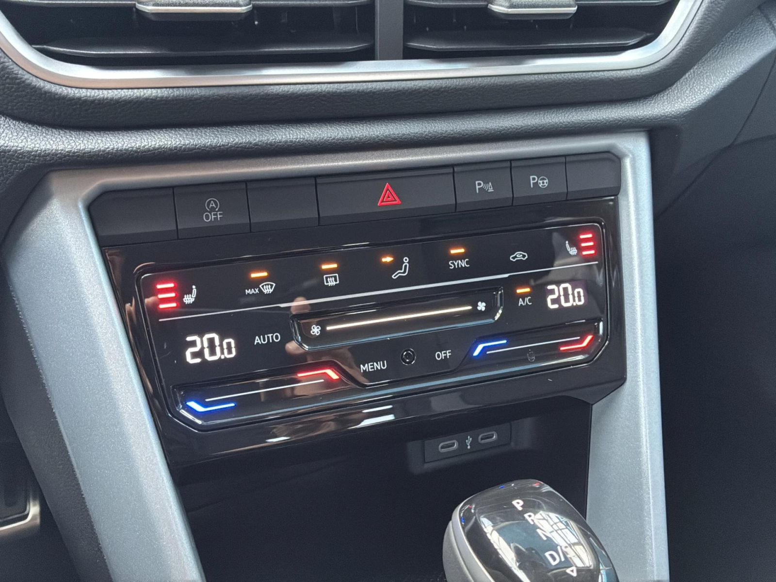 Volkswagen - T-Roc_17