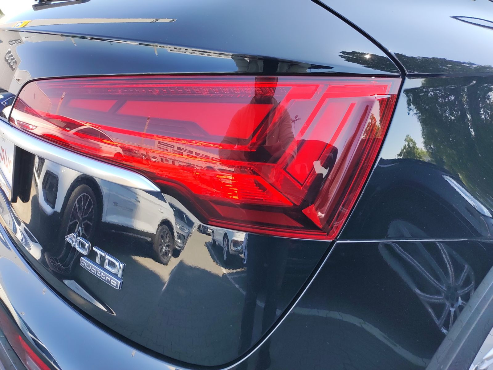 Audi - Q5_9