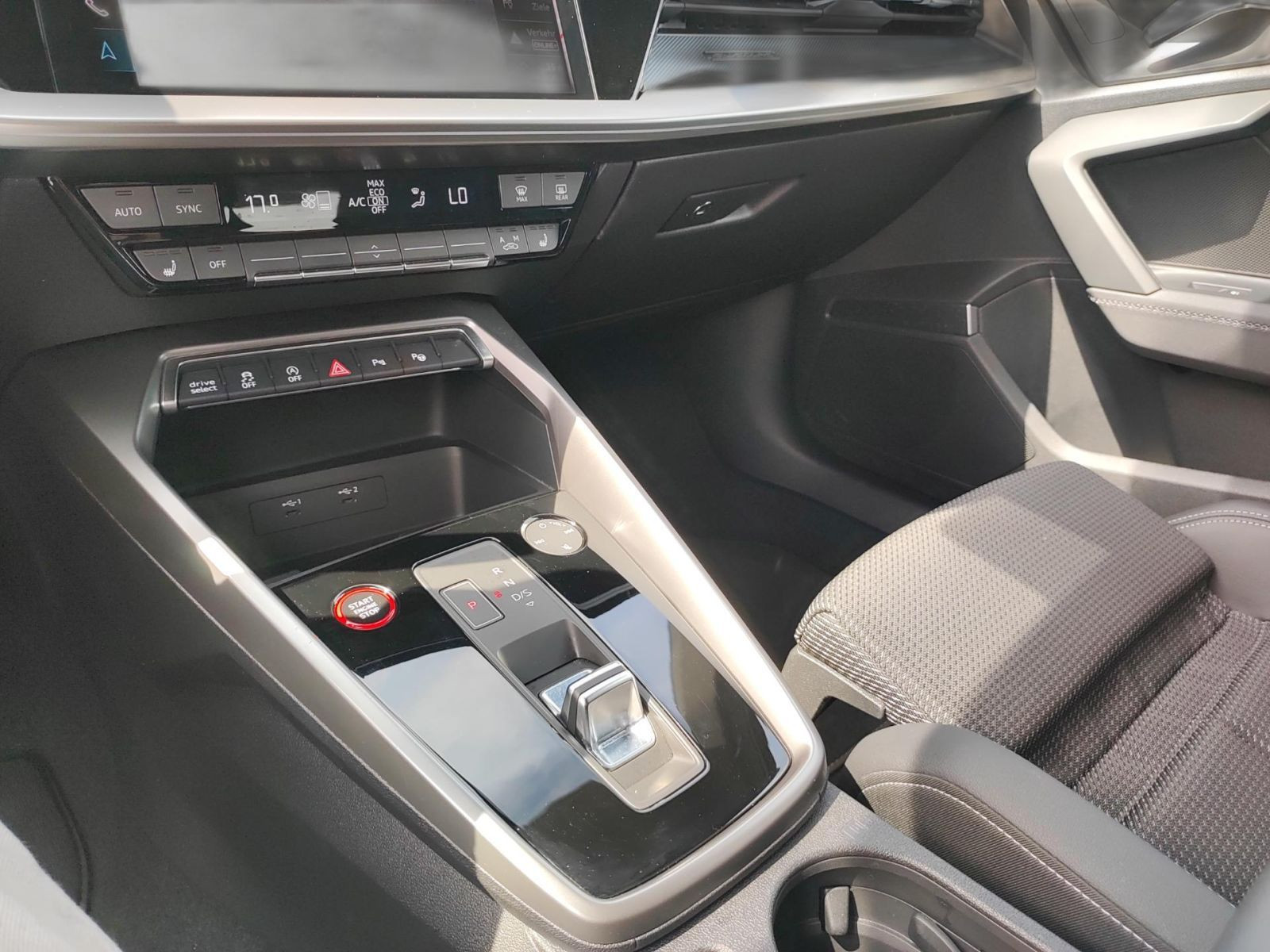 Audi - S3 Limousine_19