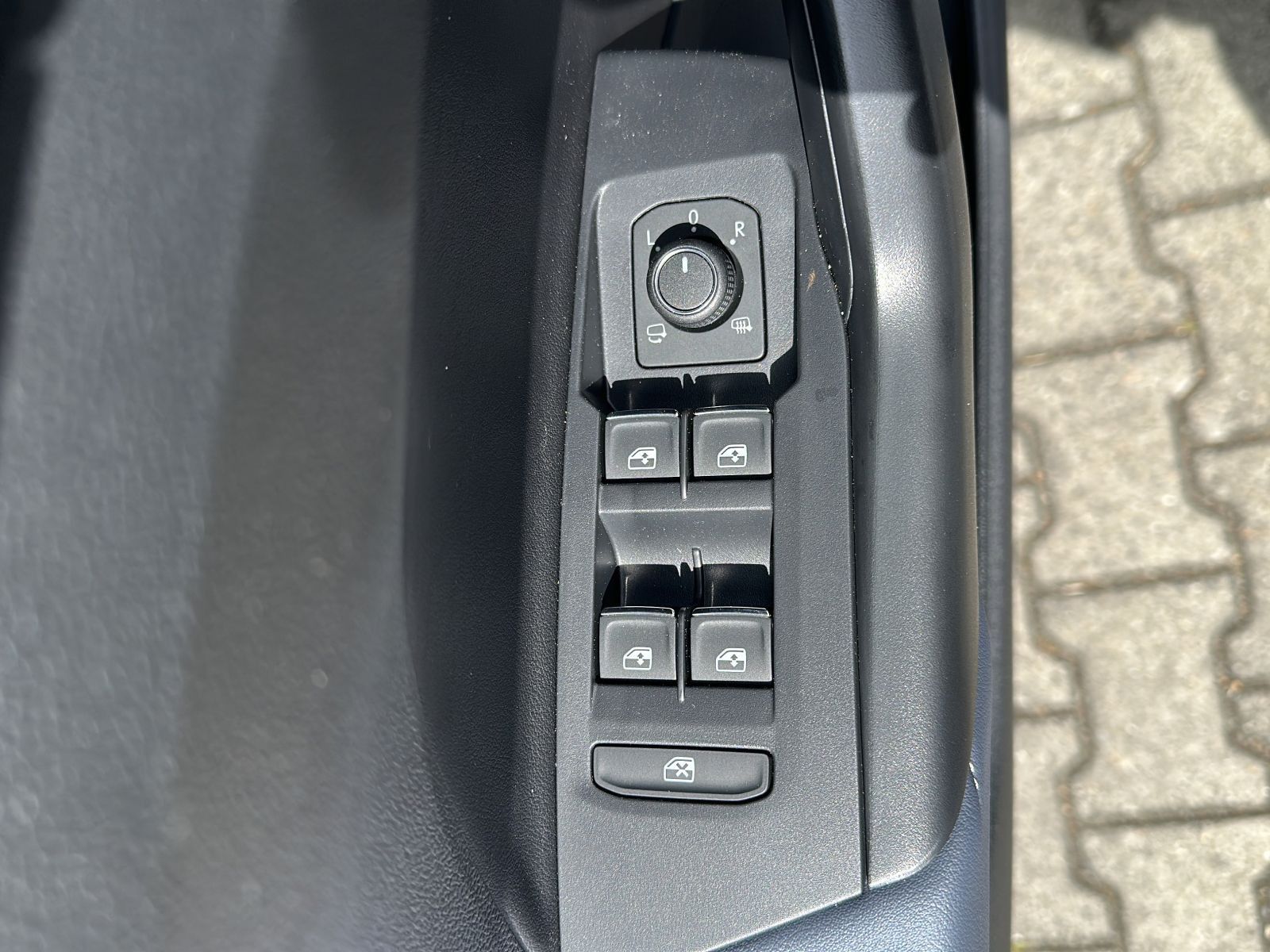 Volkswagen - T-Cross_8