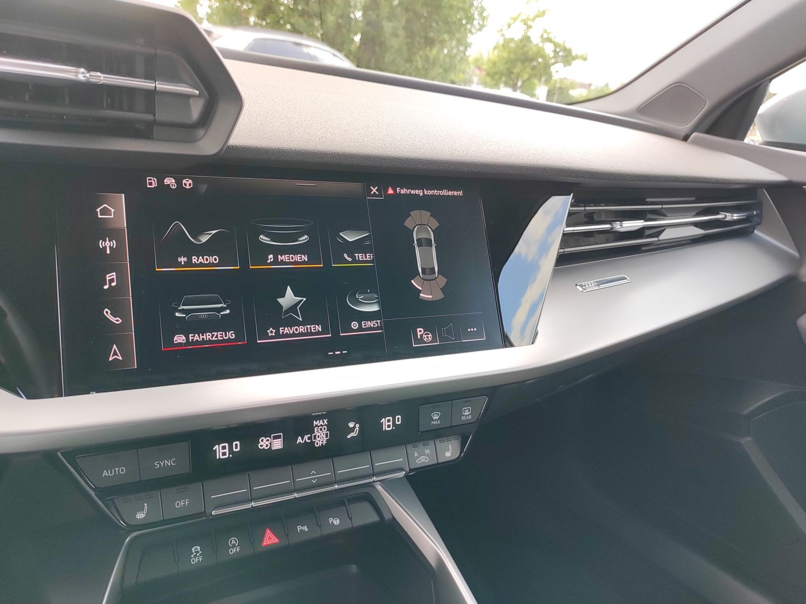 Audi - A3 Limousine_18