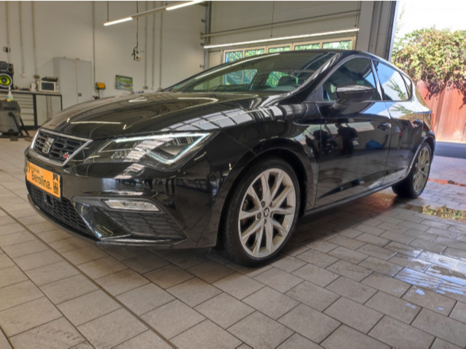 Leon 1.5 TSI FR DSG *NAV*BEATS*LED*R-CAM*PDC*