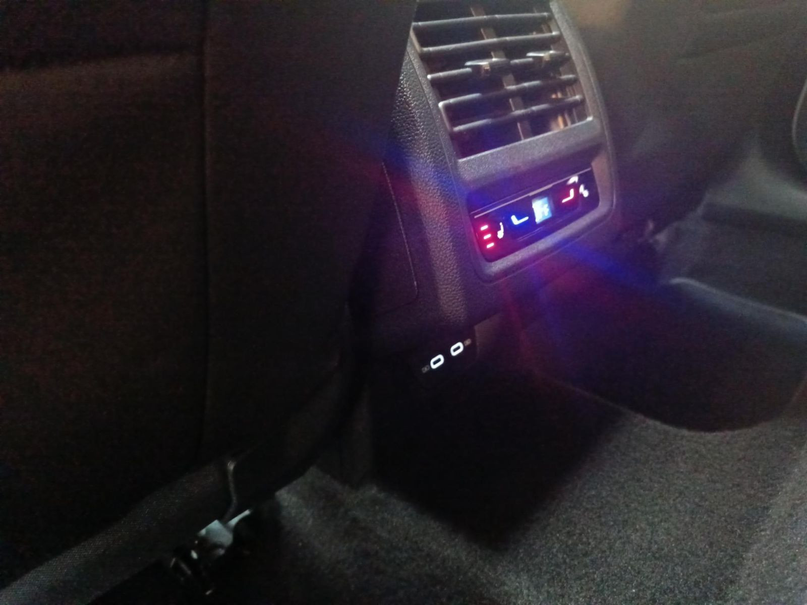 Volkswagen - Golf_21