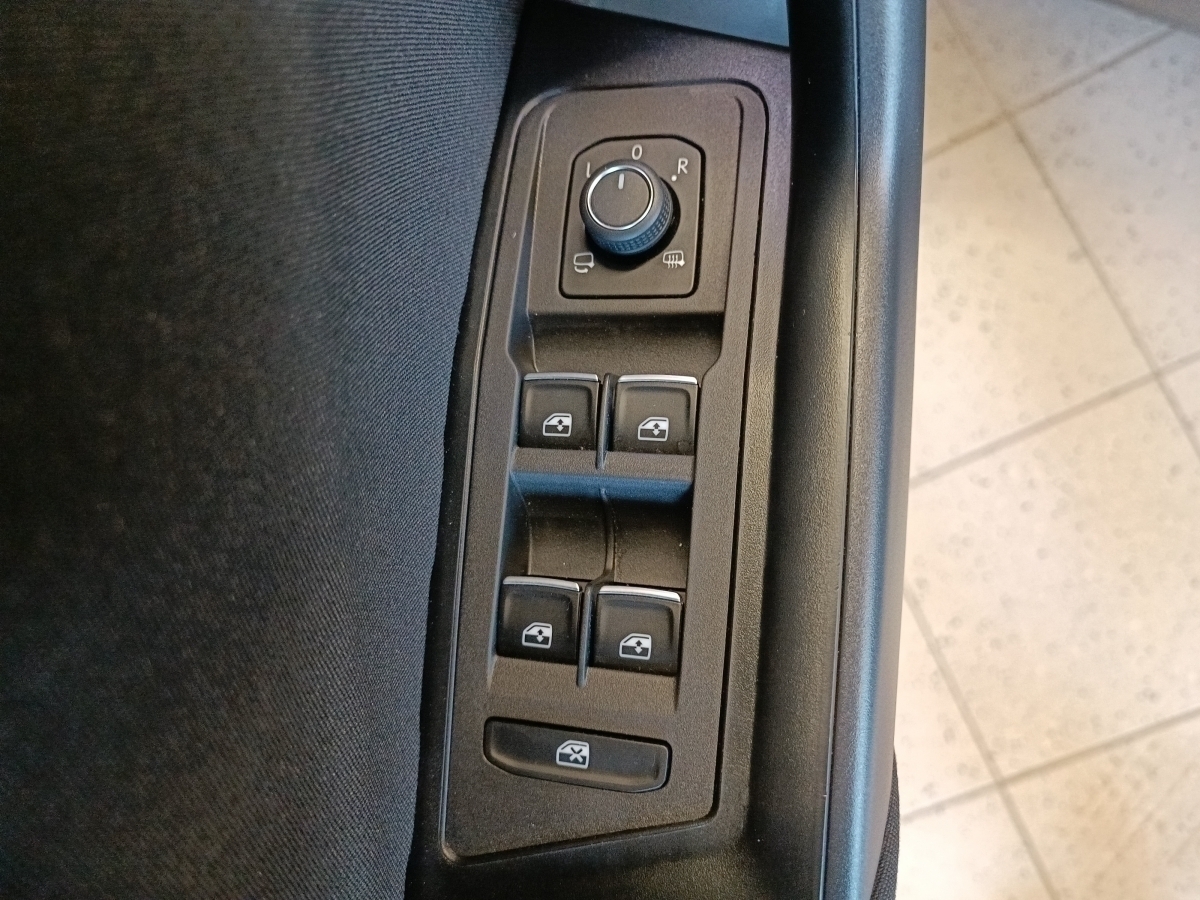 VW - T-Roc 1.5 TSI Sport DSG Navi*LED*ACC*SHZ*DAB+_7