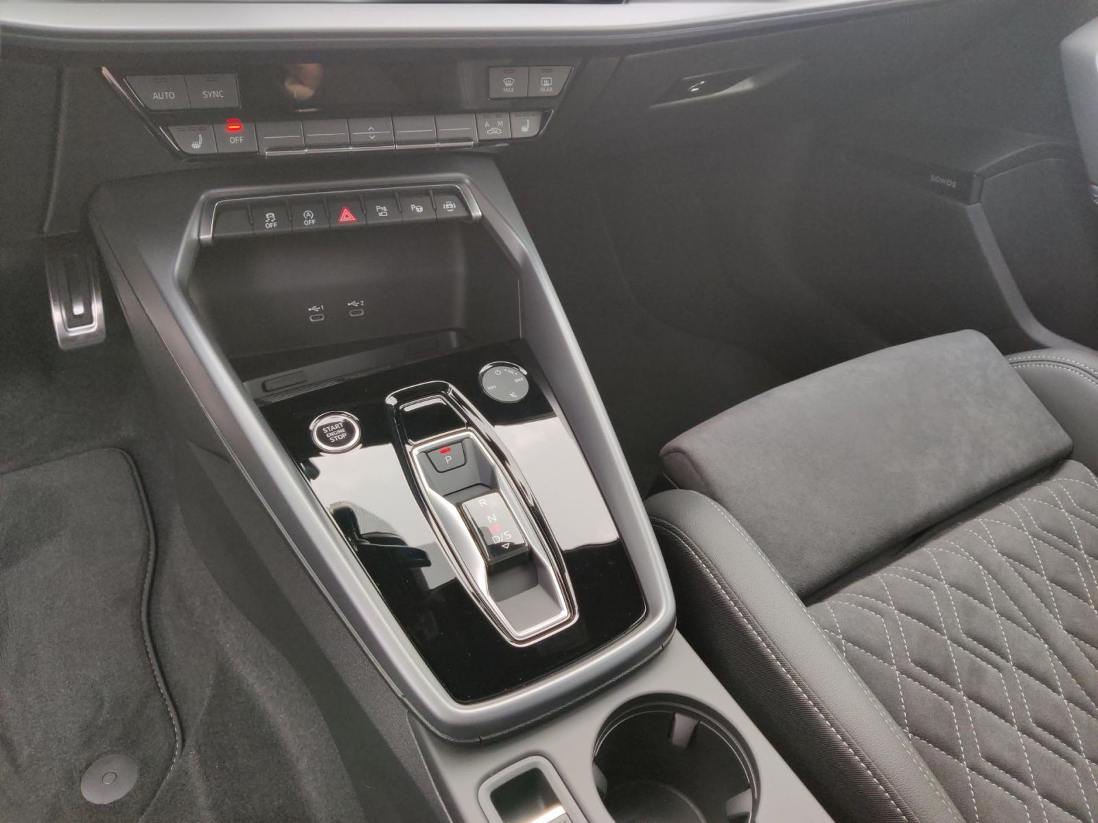 Audi - A3 Limousine_14