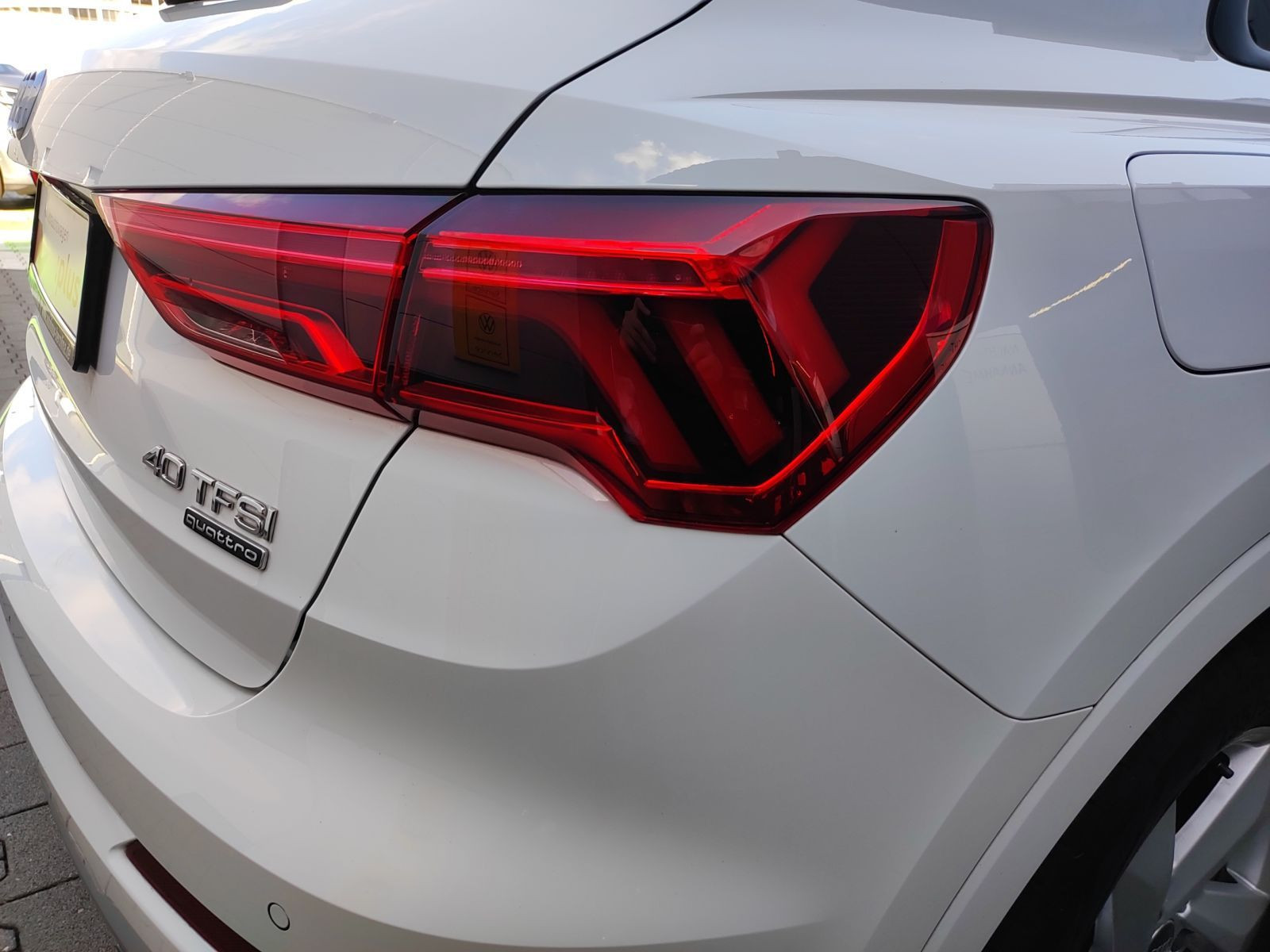 Audi - Q3_8