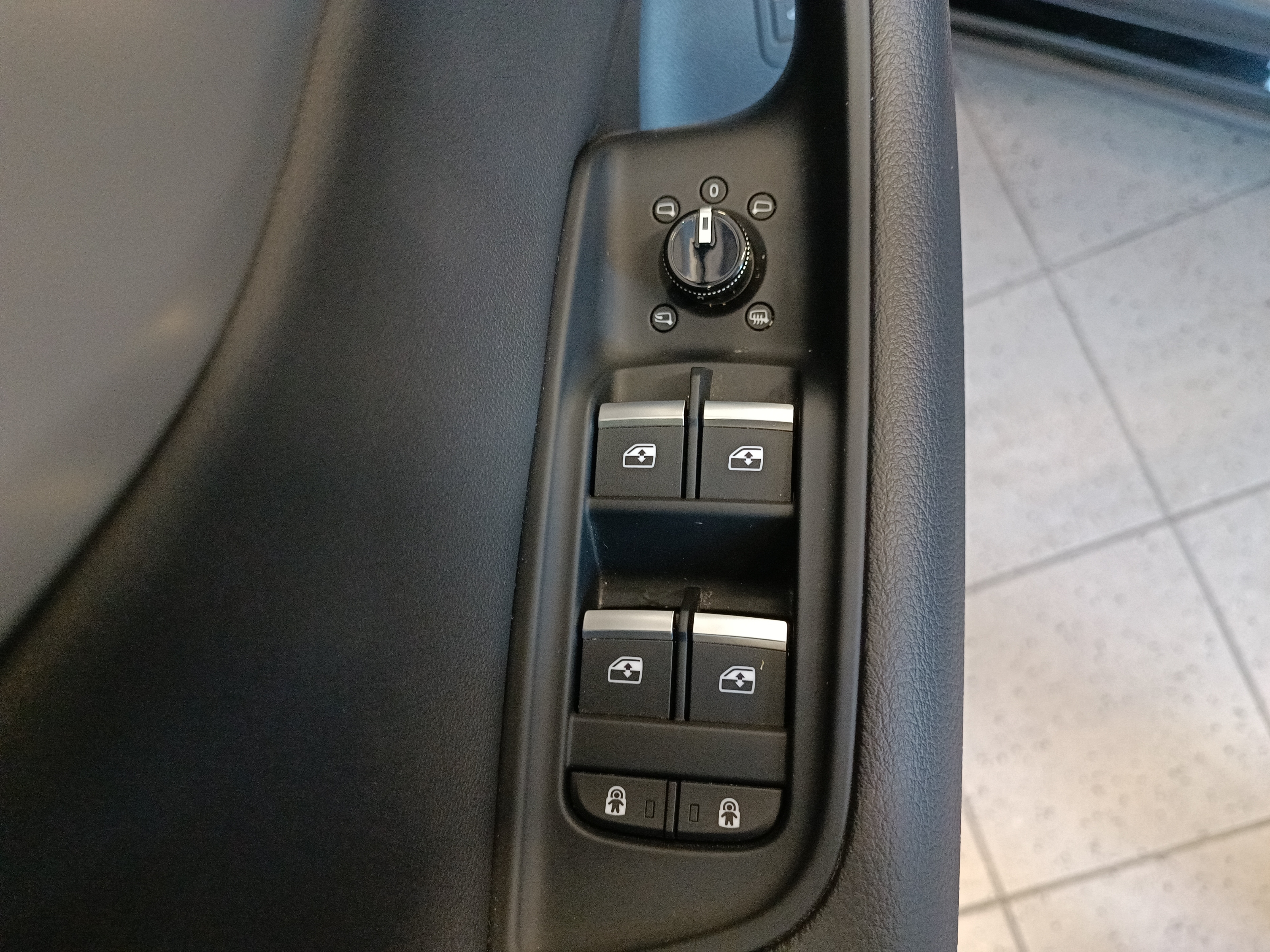 Audi - Q8 45 TDI quattro tiptr. Luft*AHK*Matrix*Leder_7