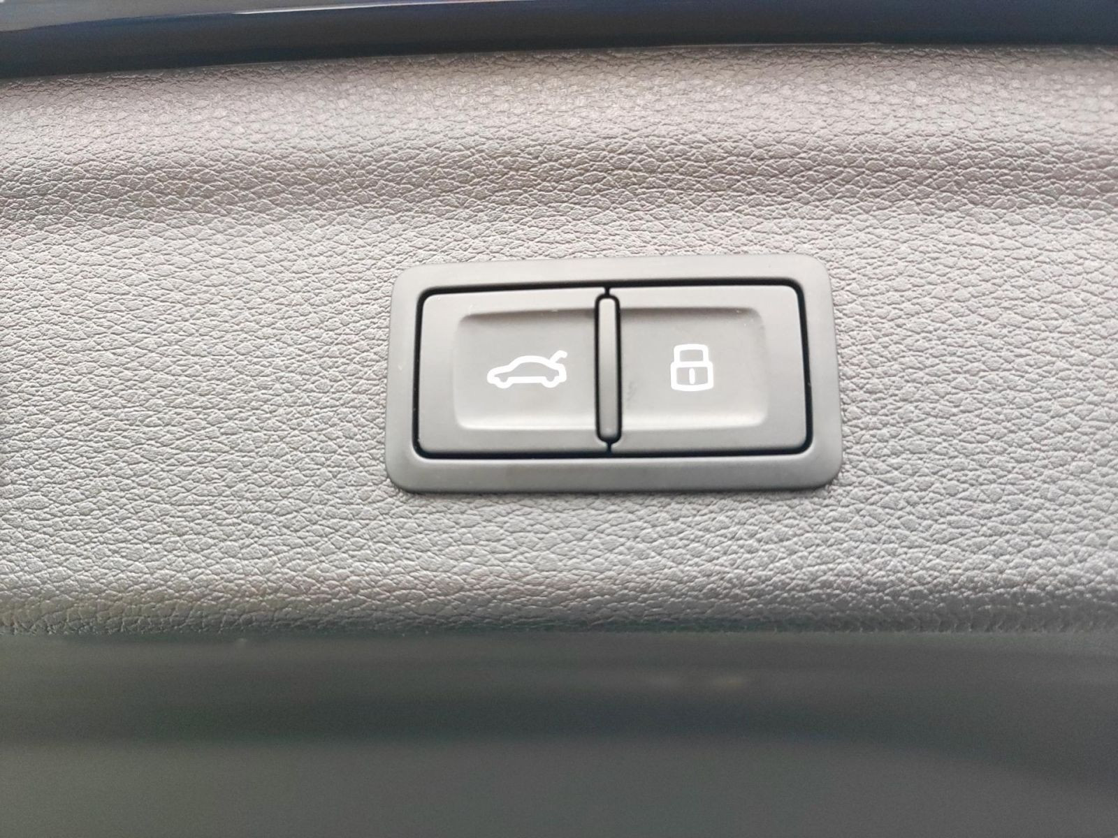 Audi - Q3_22