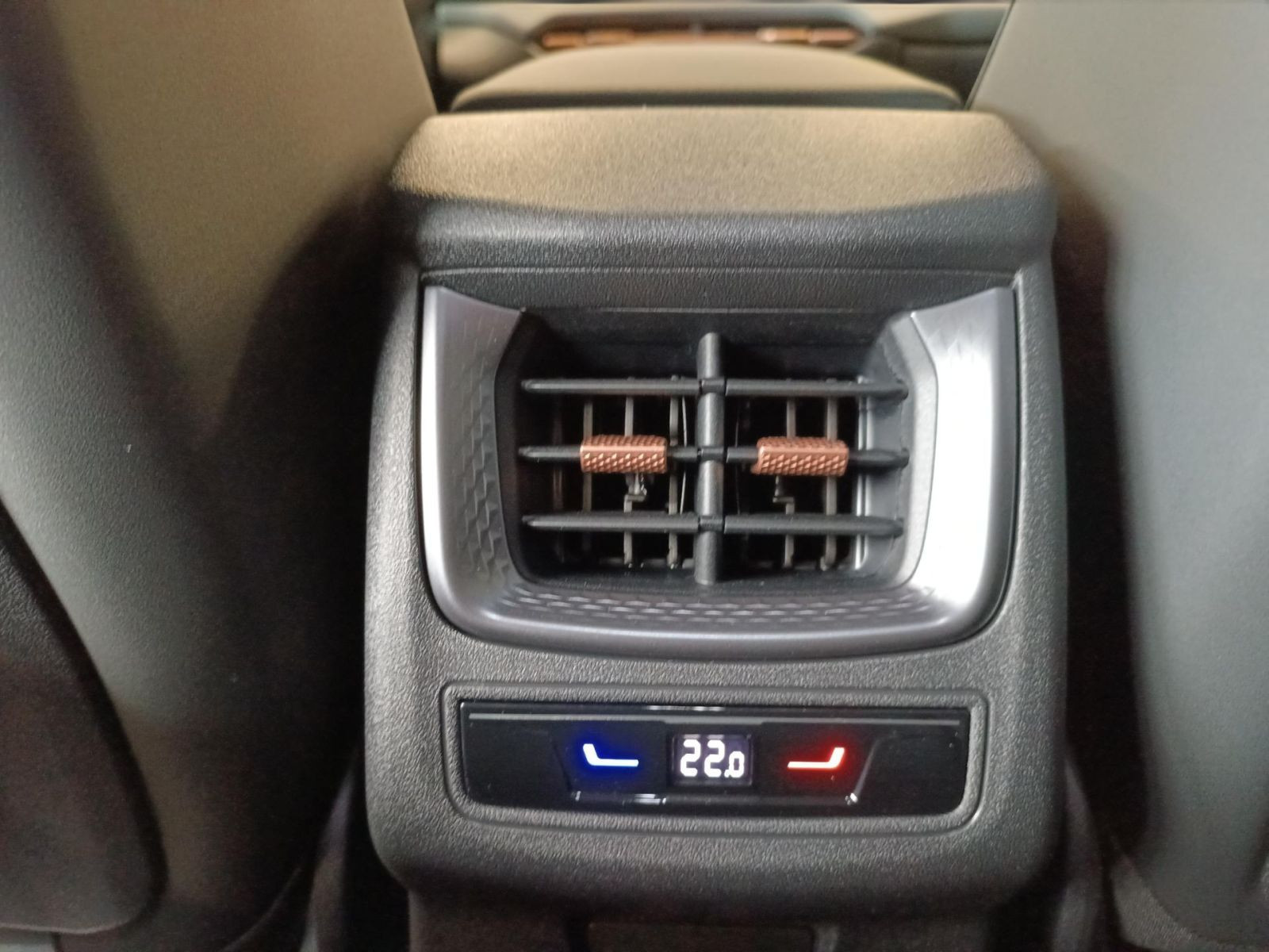 Cupra - Terramar_13