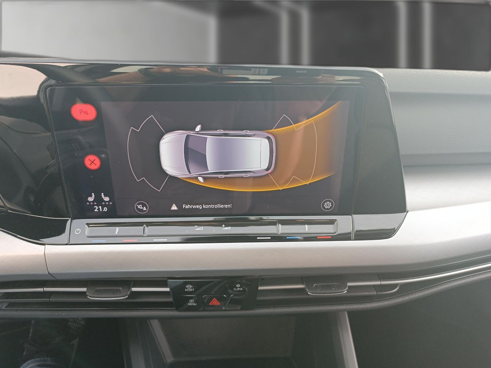 Volkswagen - Golf_17