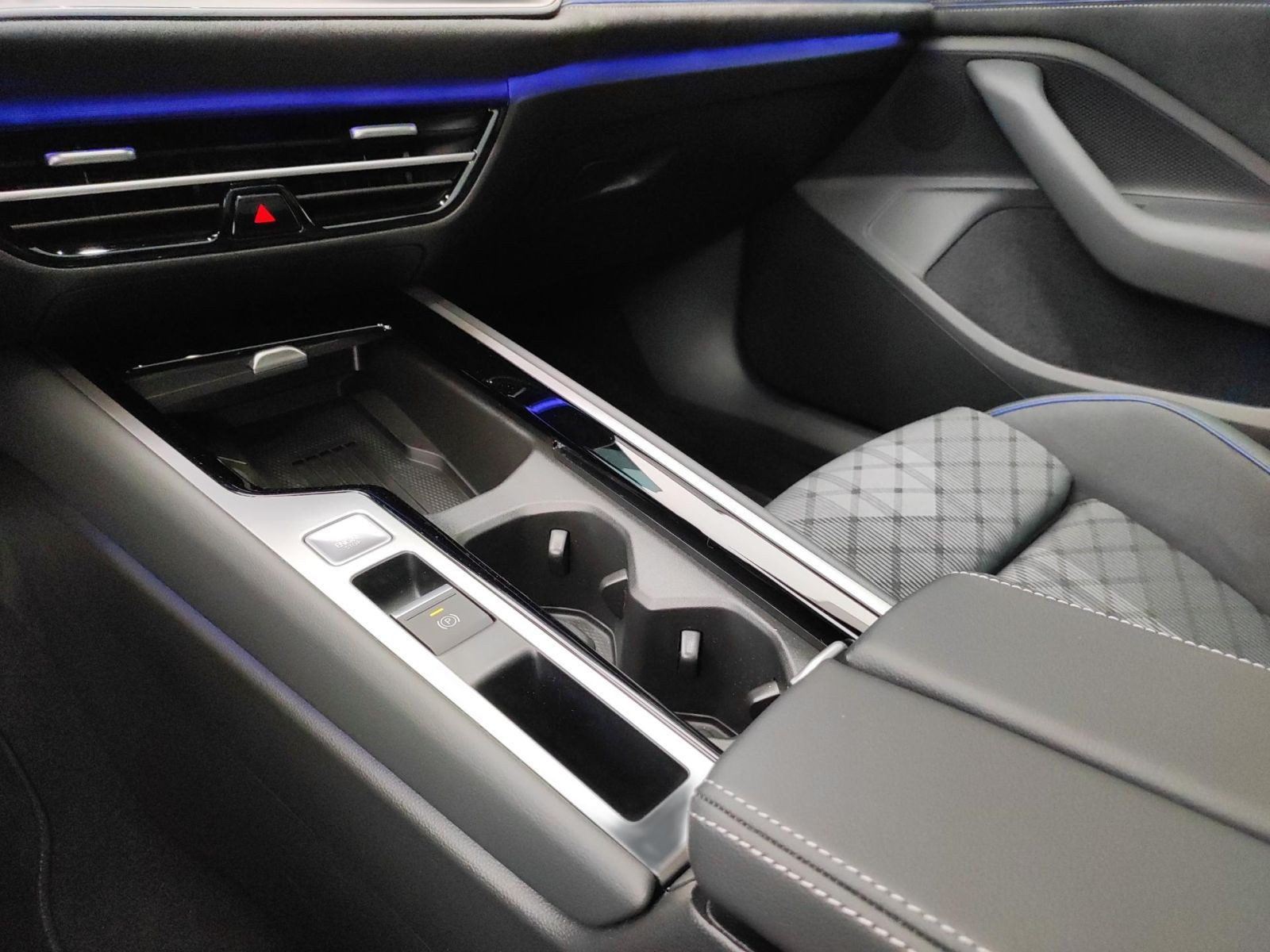 Volkswagen - Passat Variant_21