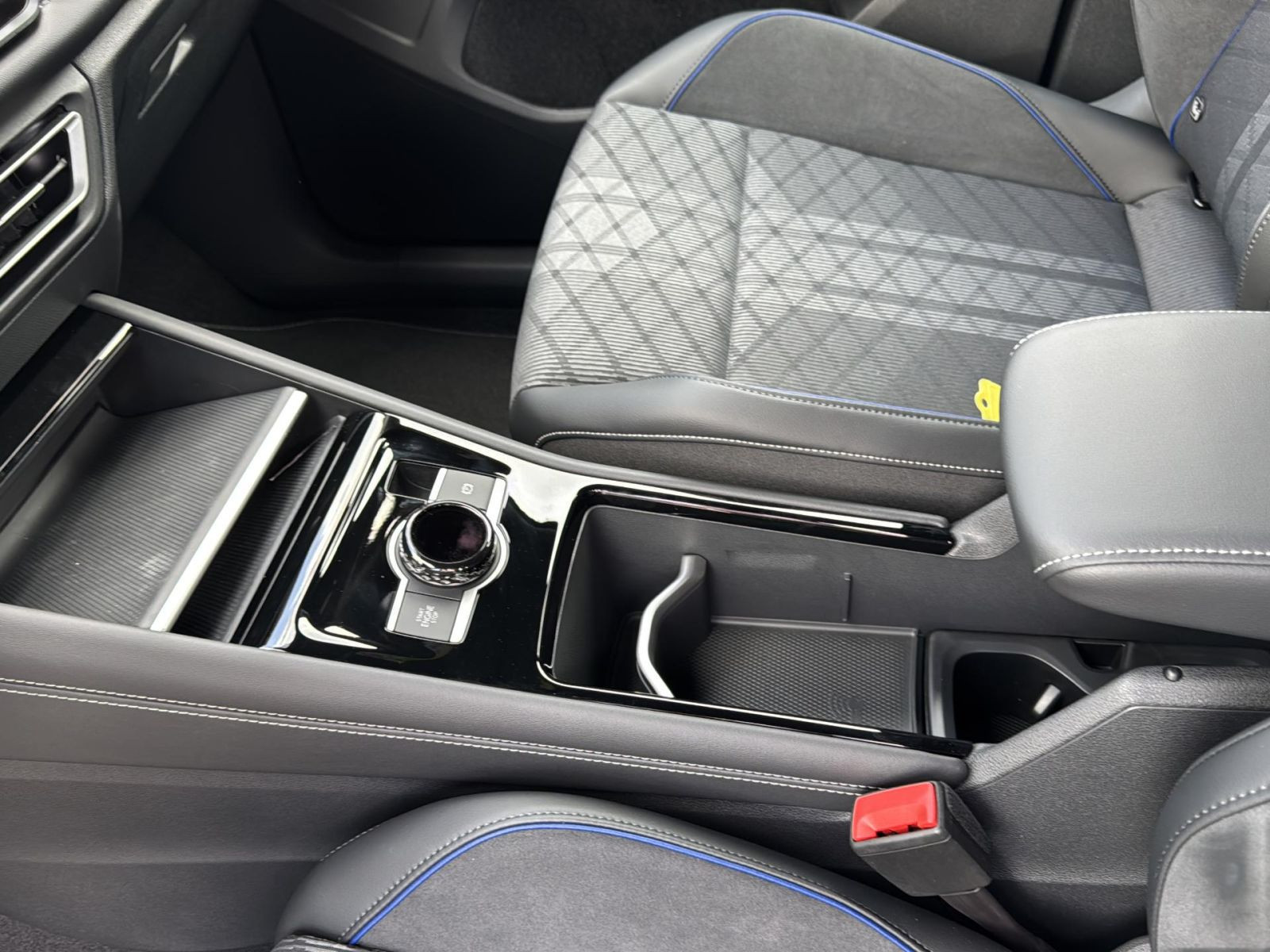 Volkswagen - Tiguan_14
