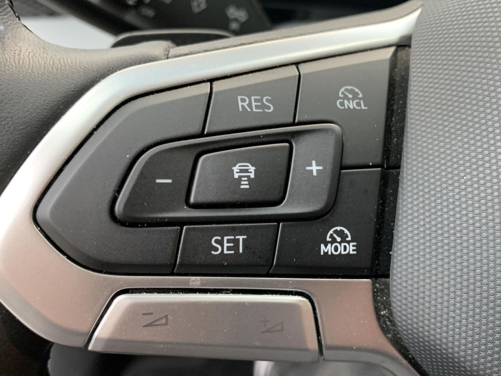 Volkswagen - Passat Variant_11