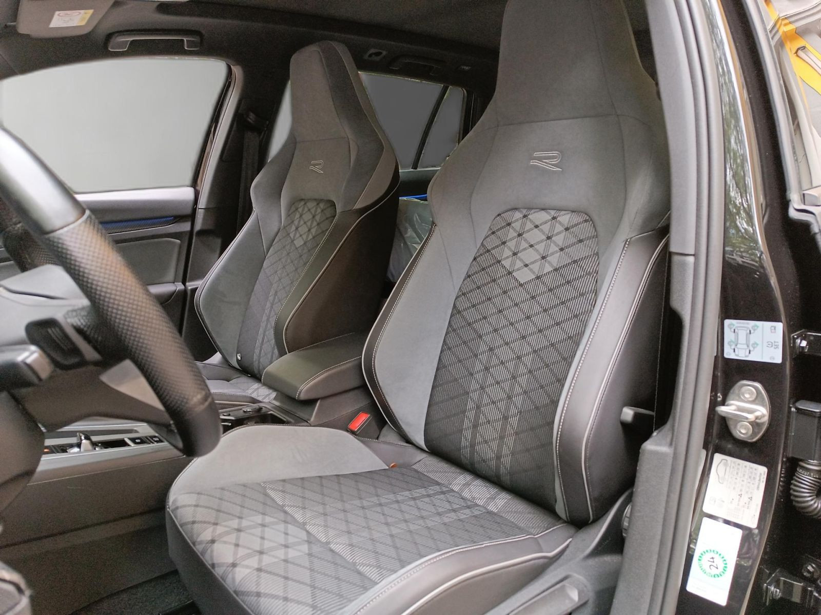 Volkswagen - Golf Variant_9