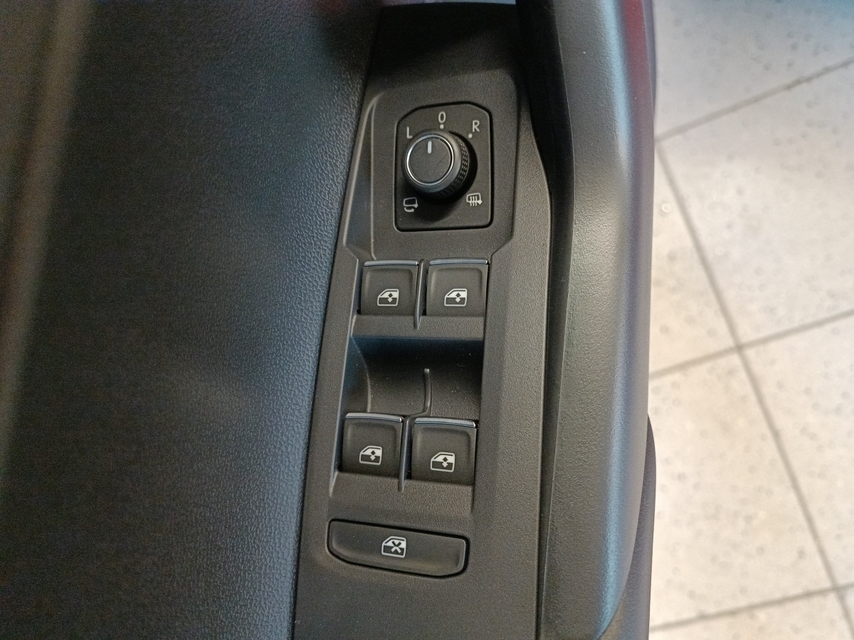 VW - Polo 1.0 TSI GOAL DSG LED*NAV*SHZ*ACC*App-Conn._7