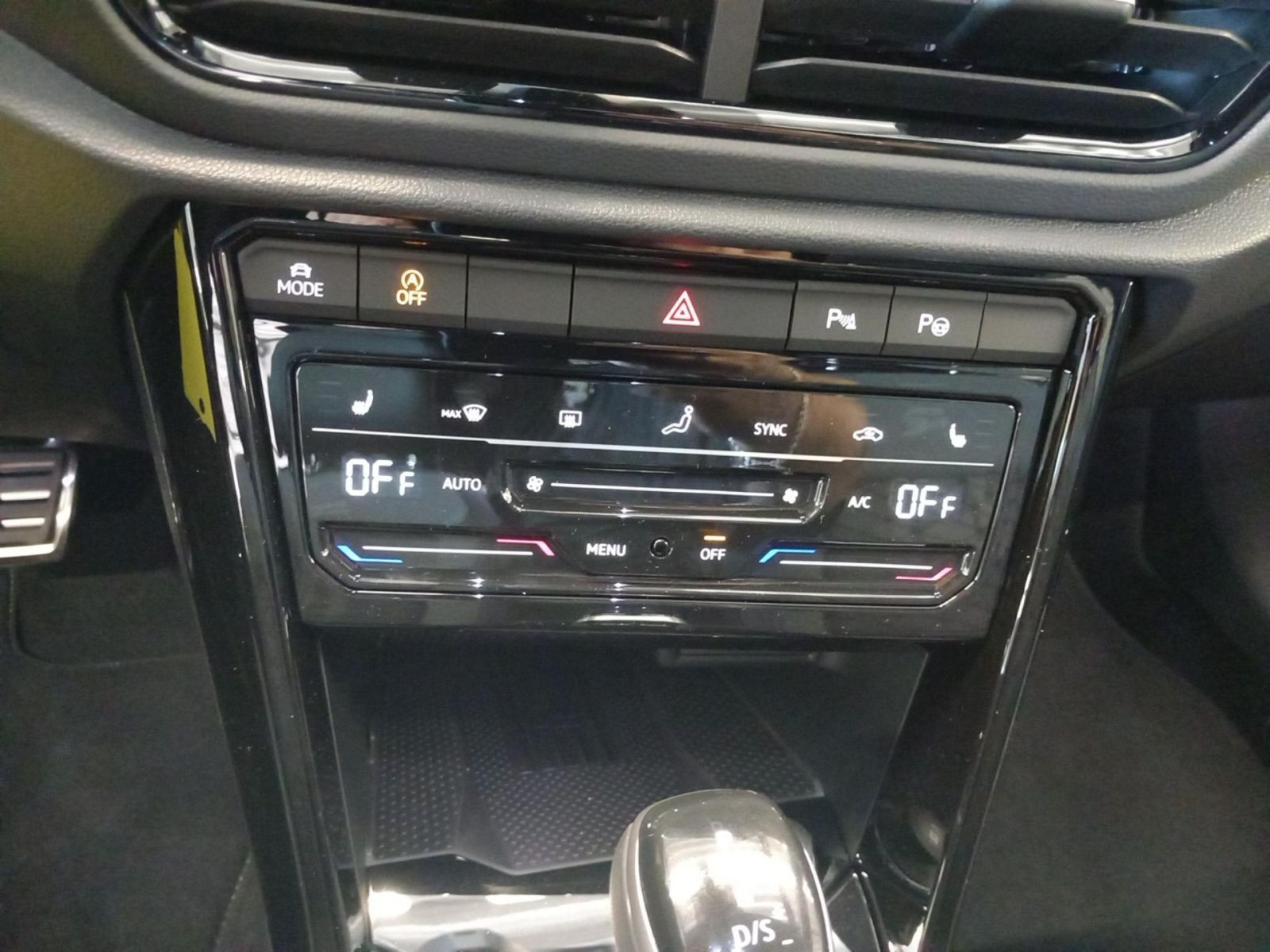 Volkswagen - T-Roc_10