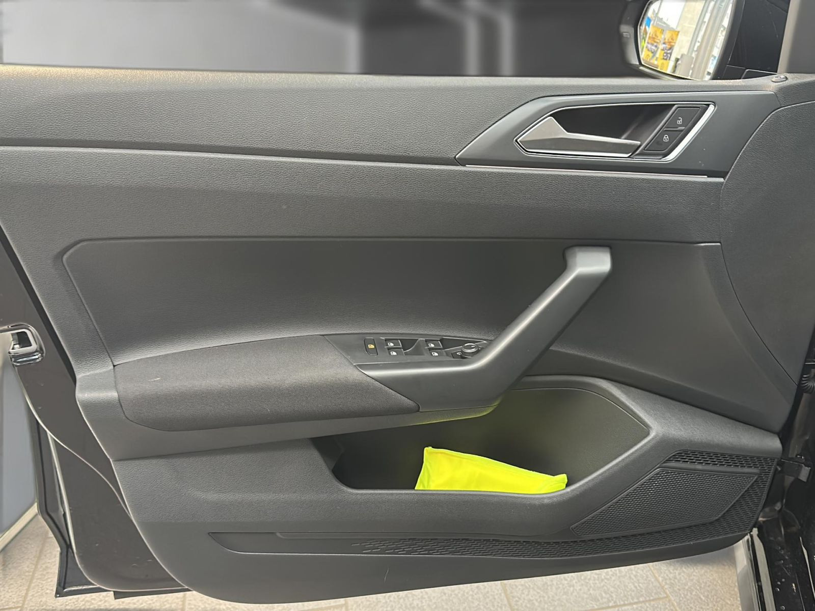 Volkswagen - Polo_7