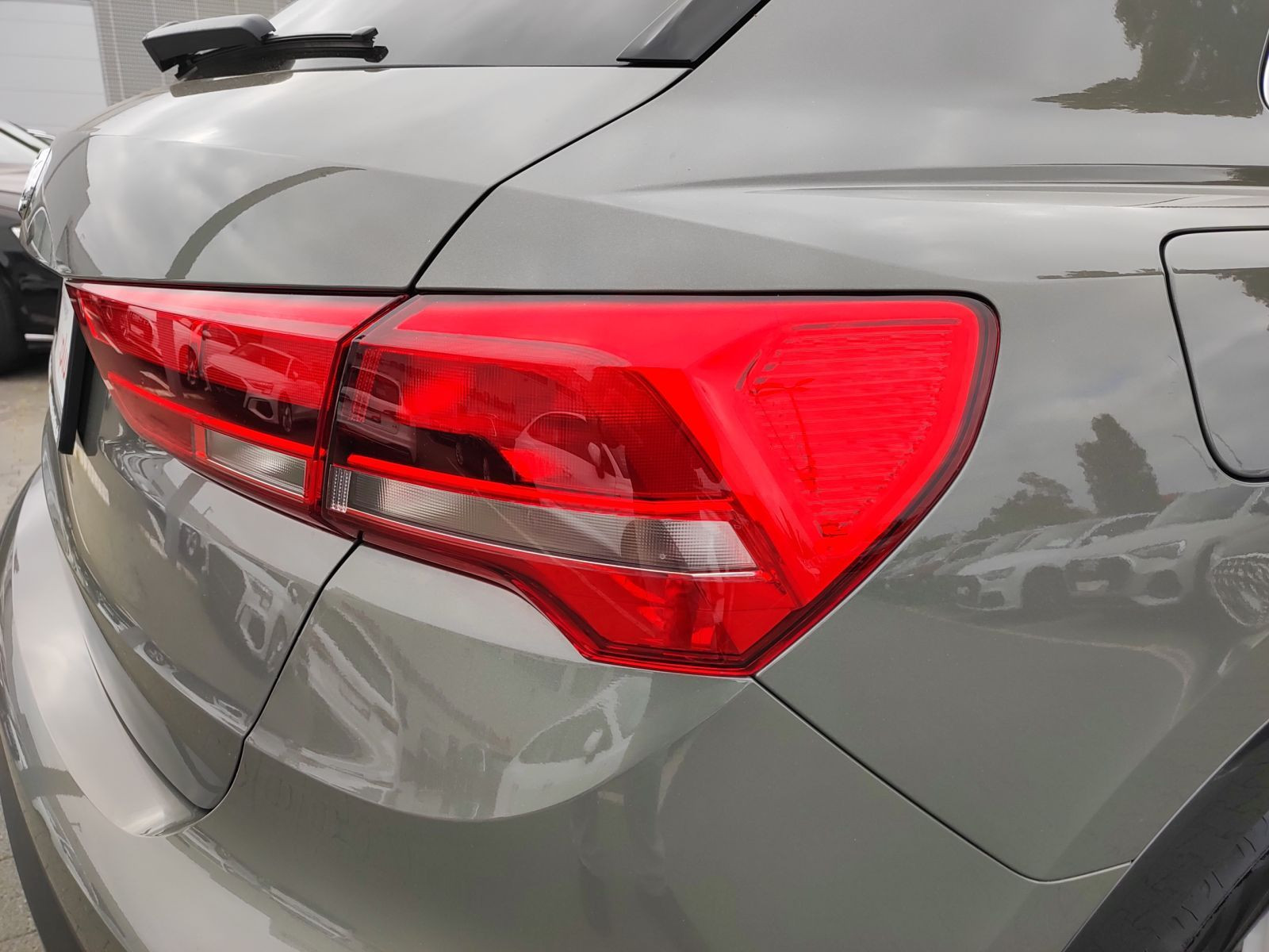 Audi - Q3_9