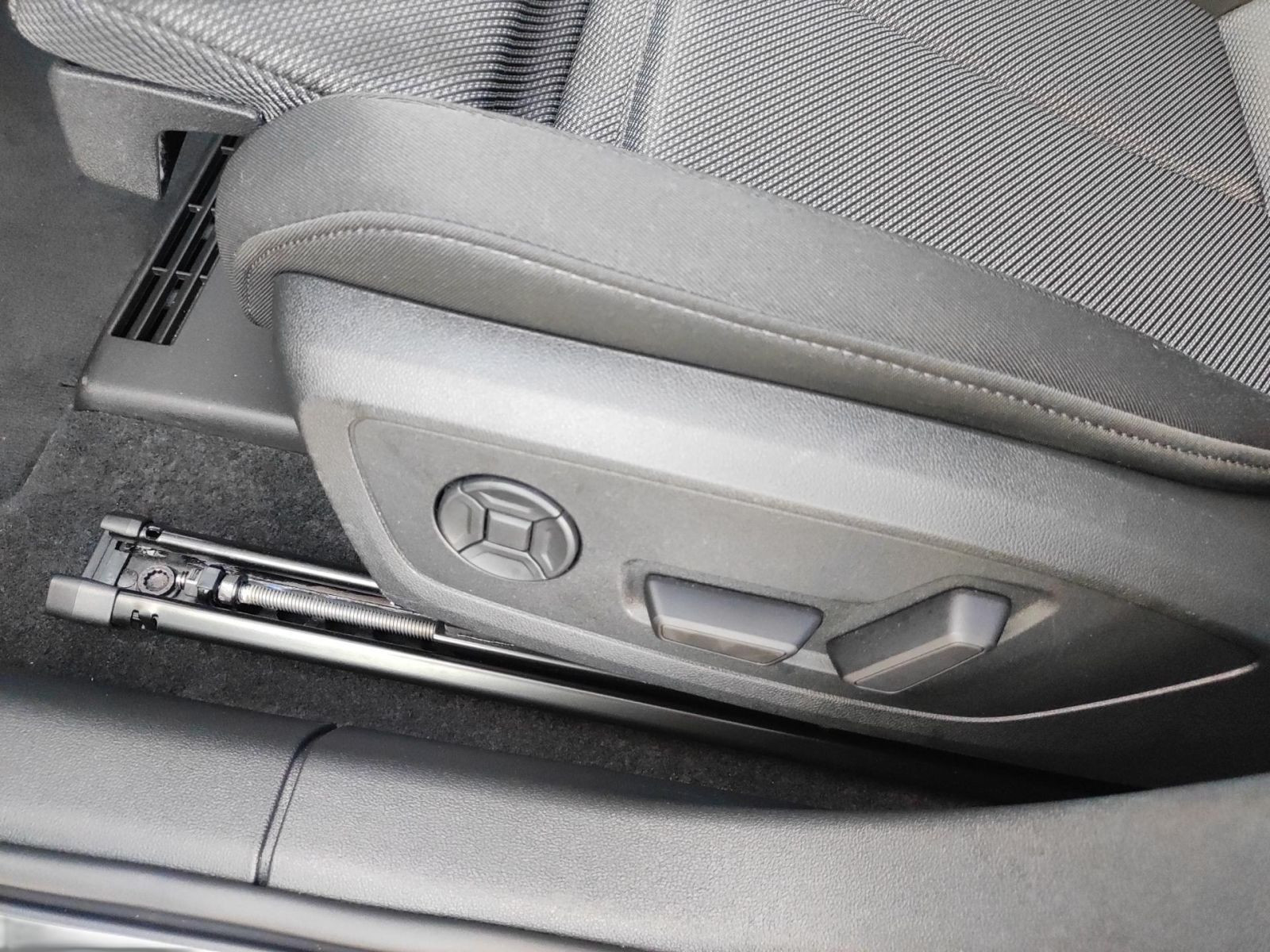 Audi - A3 Limousine_13
