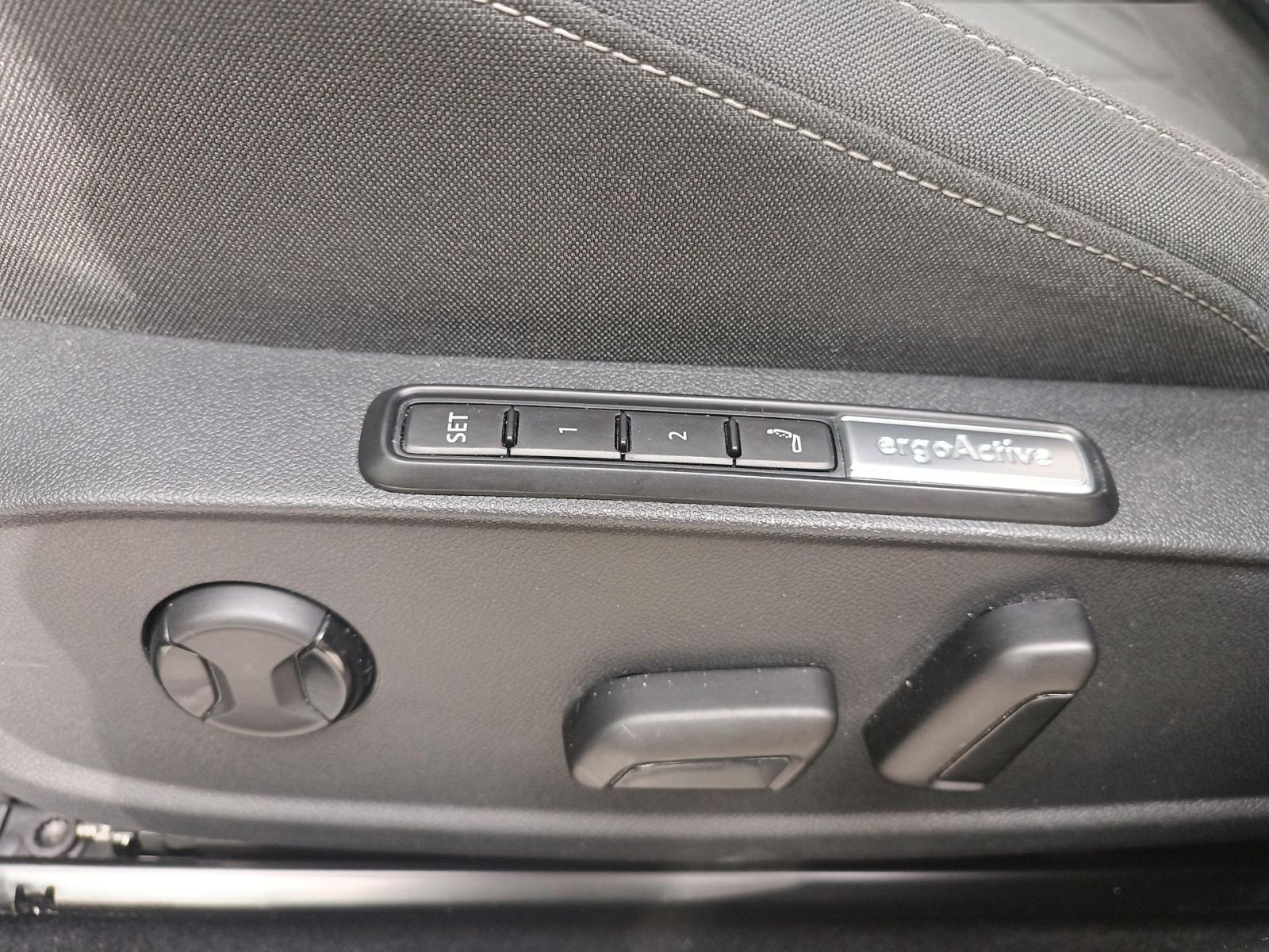 Volkswagen - Golf Variant_9