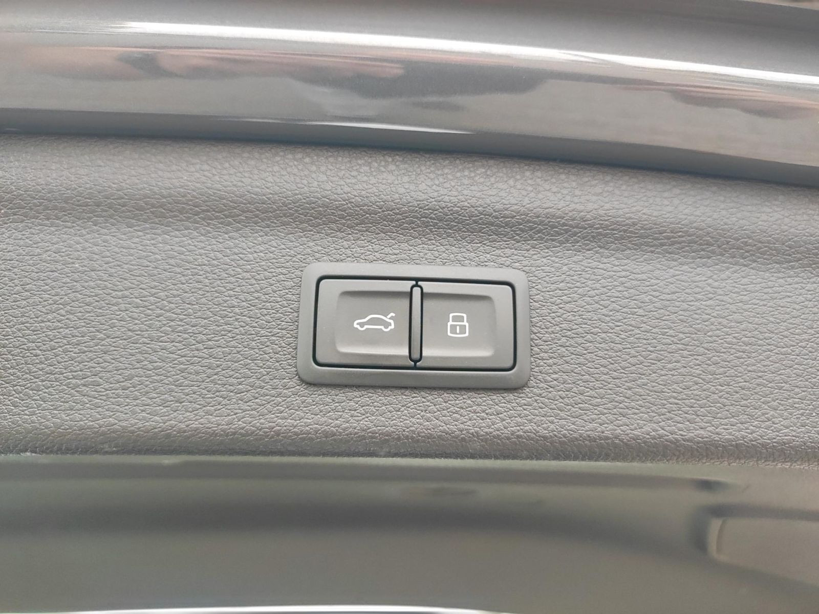 Audi - Q3_24