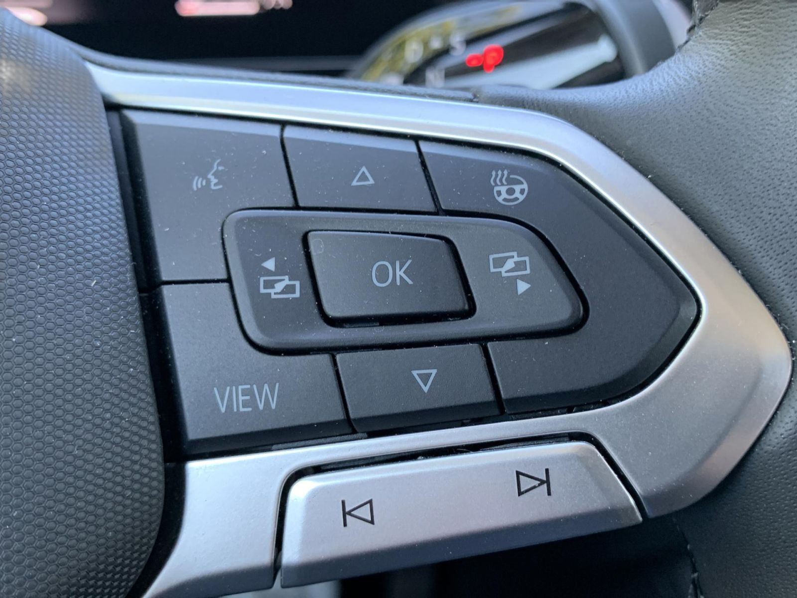Volkswagen - Tiguan_11