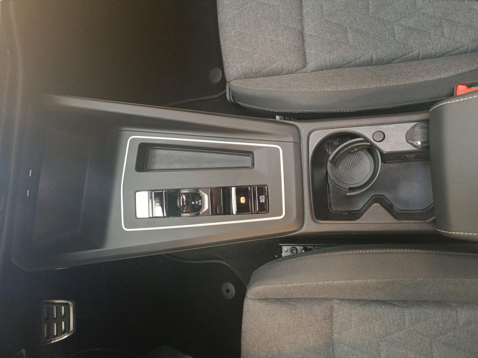 Volkswagen - Golf_18