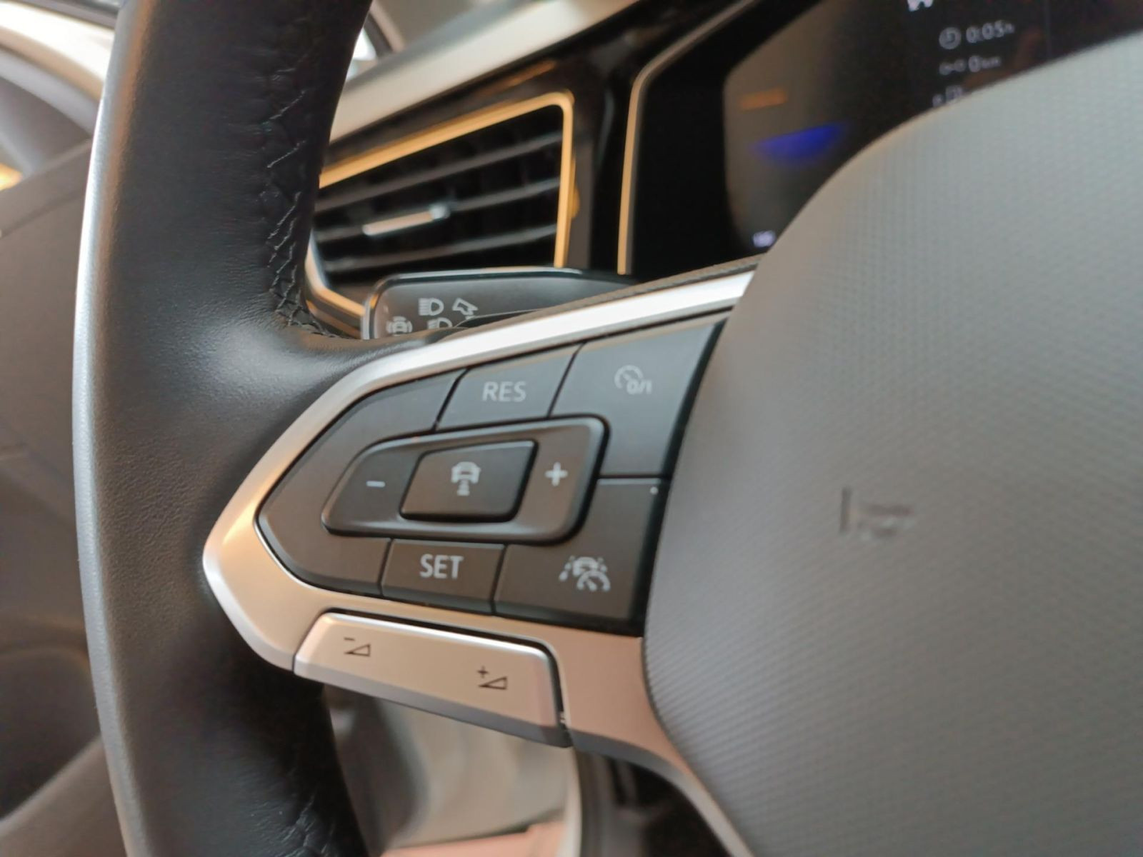 Volkswagen - Polo_15