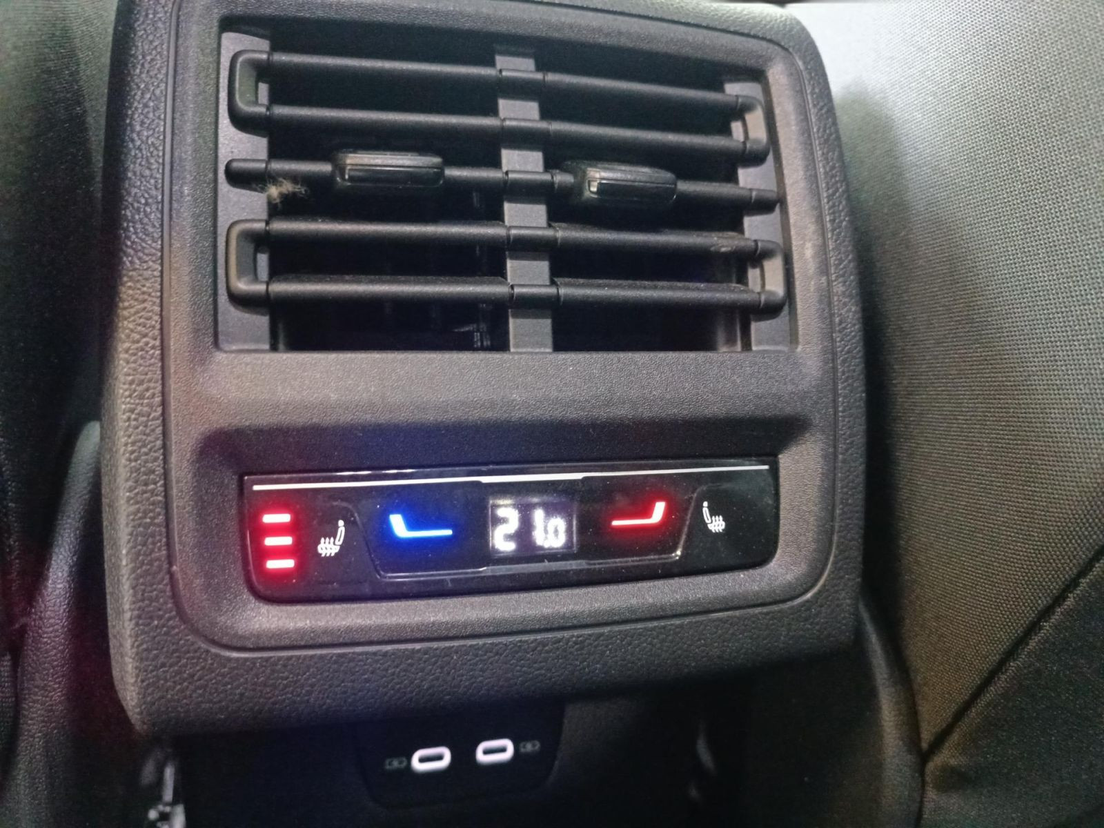Volkswagen - Golf_21