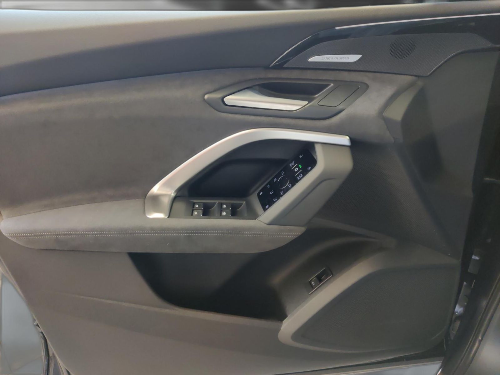 Audi - Q5_17