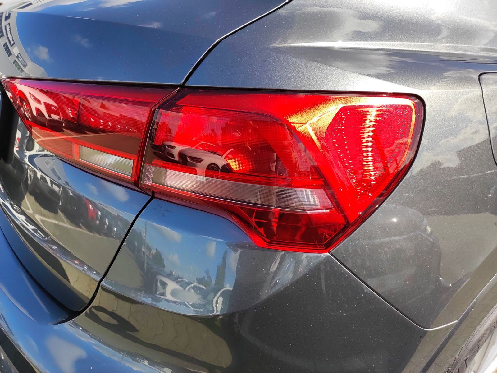 Audi - Q3_8