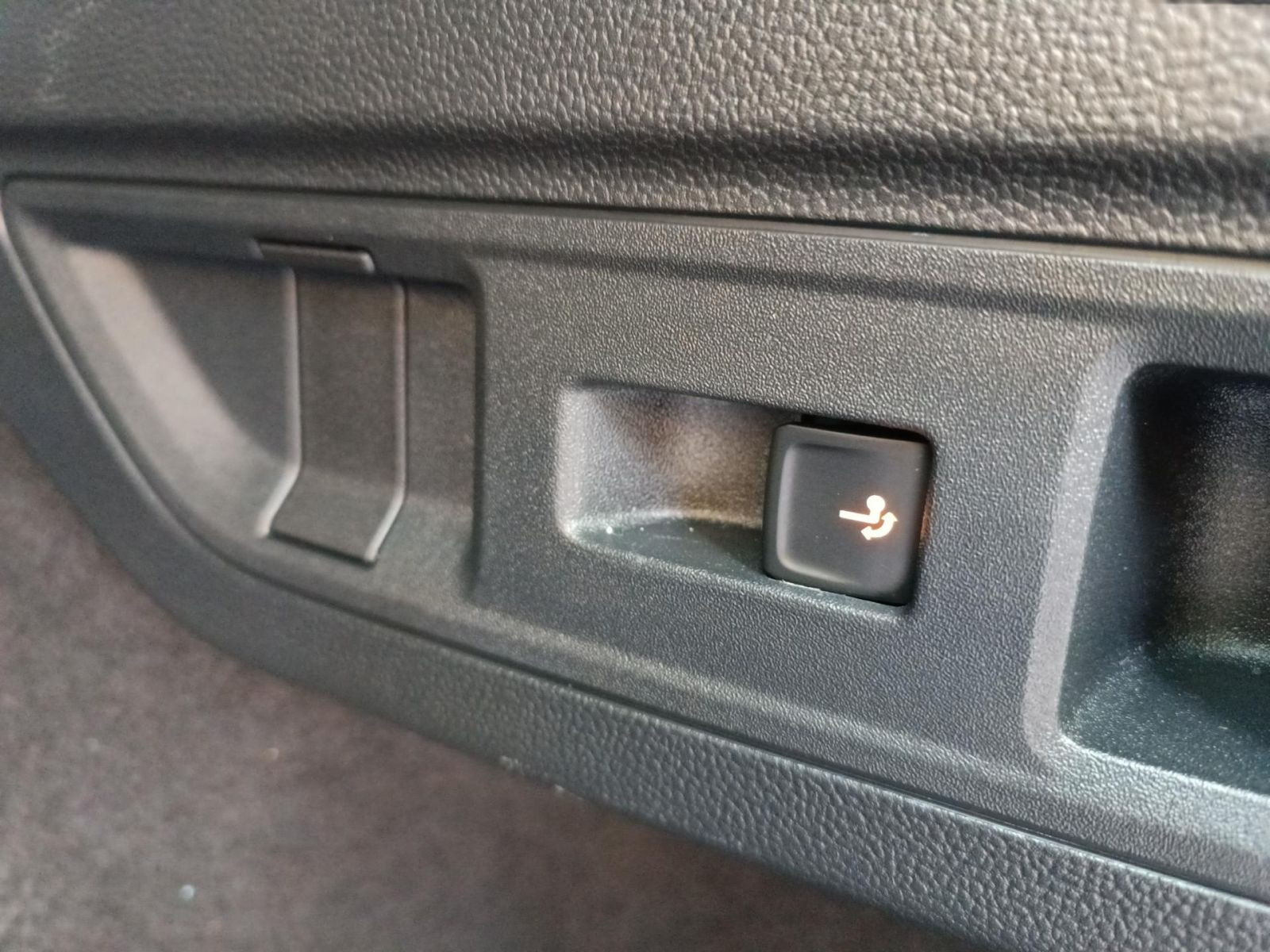Volkswagen - Passat Variant_21