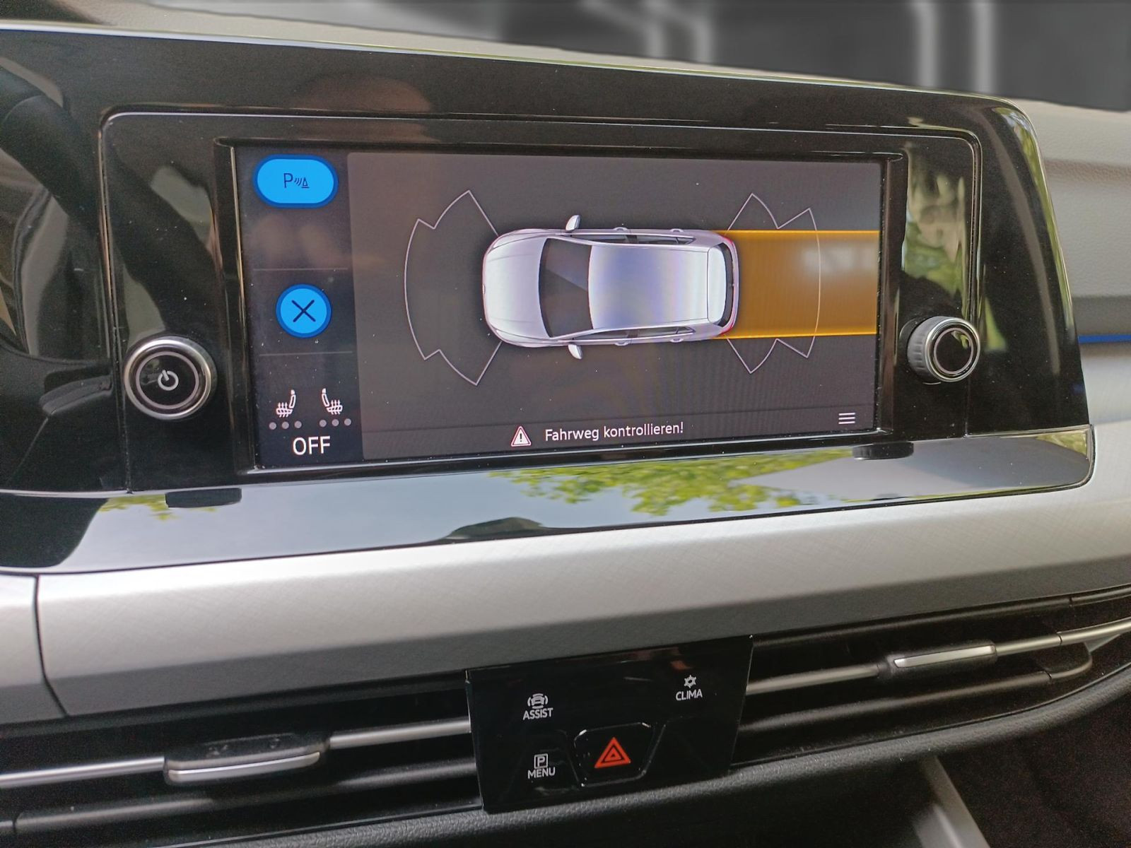 Volkswagen - Golf_15